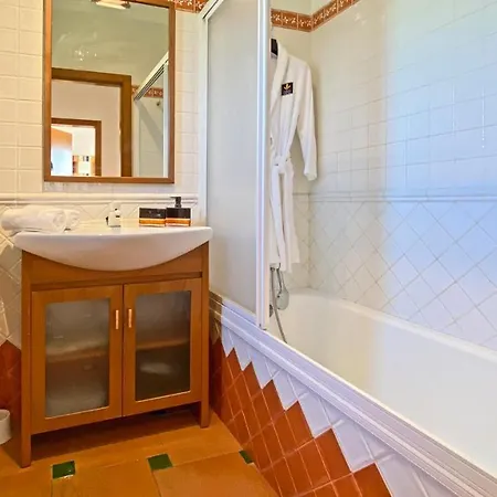 Vila El Palmar With 3 Bedrooms Close To The